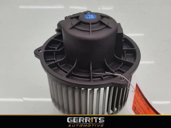 Heating and ventilation fan motor Hyundai Getz
