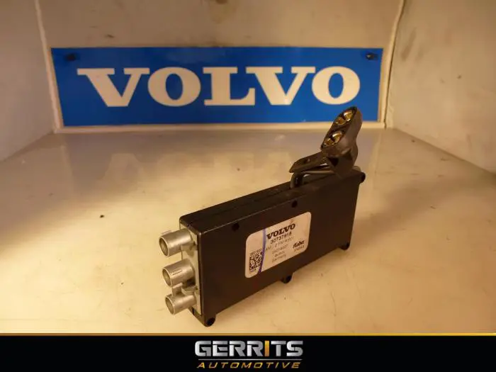 Antenne amplificateur Volvo V50