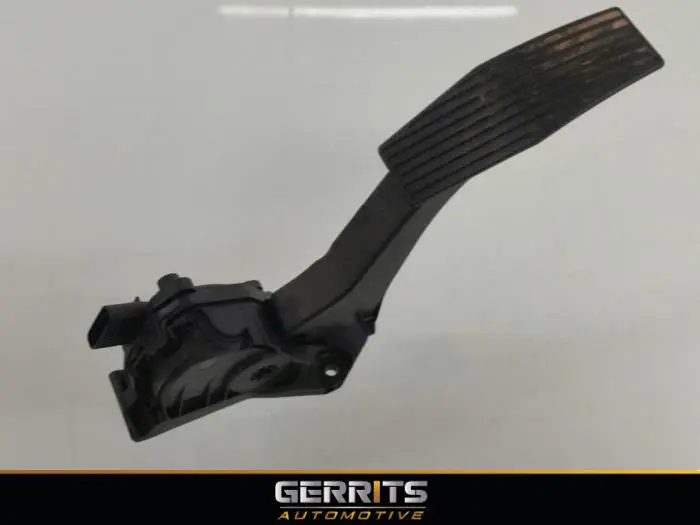 Accelerator pedal Opel Astra
