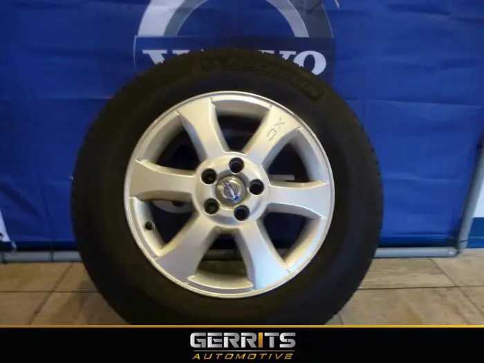 Wheel + tyre Volvo XC70