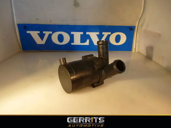 Zusätzliche Wasserpumpe Volvo V60