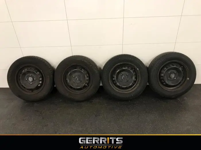 Set of wheels + tyres Hyundai I10