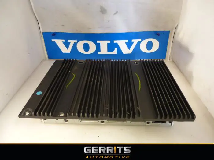 Radio amplifier Volvo V50