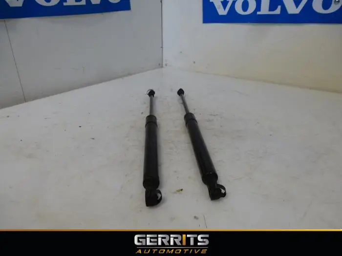 Set of gas struts for boot Volvo S80
