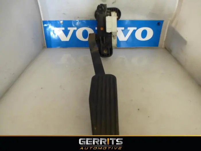 Accelerator pedal Volvo XC70