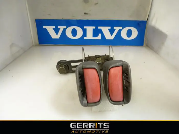 Insertion ceinture de sécurité arrière droite Volvo S70