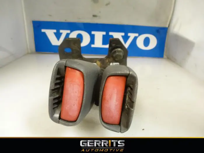 Insertion ceinture de sécurité arrière droite Volvo V40