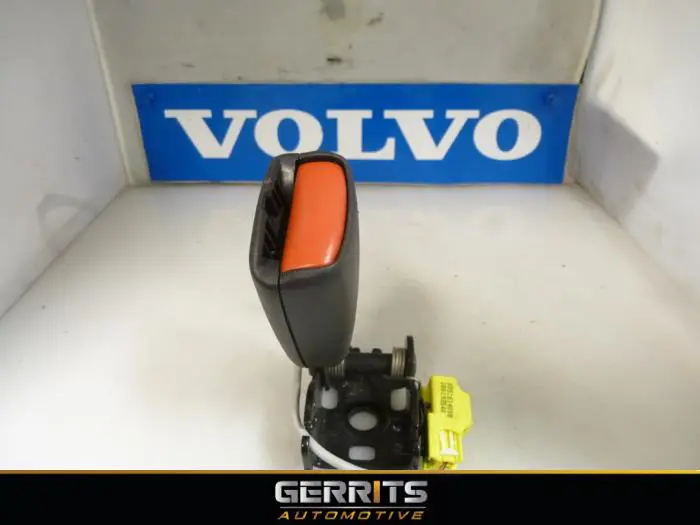 Insertion ceinture de sécurité arrière gauche Volvo S80