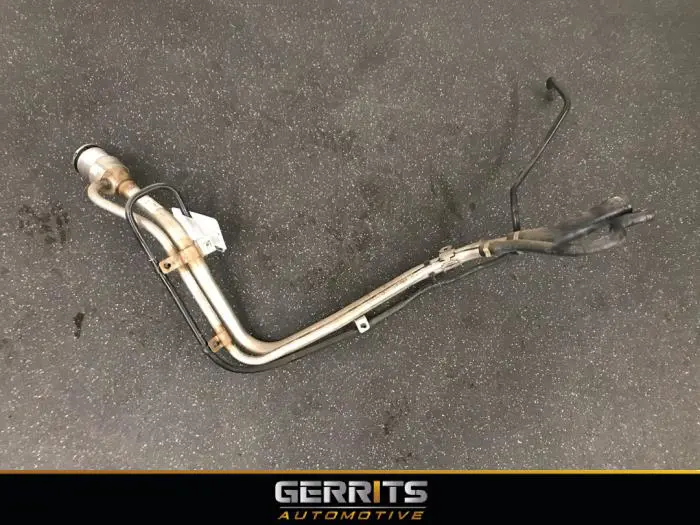 Fuel tank filler pipe Ford B-Max