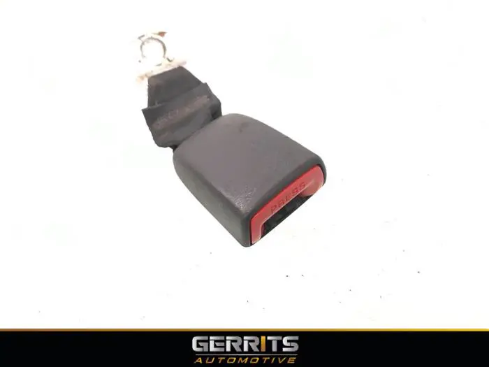 Insertion ceinture de sécurité arrière droite Citroen C1
