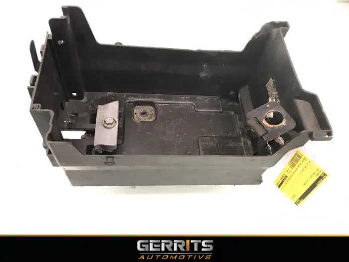 Battery box Opel Insignia