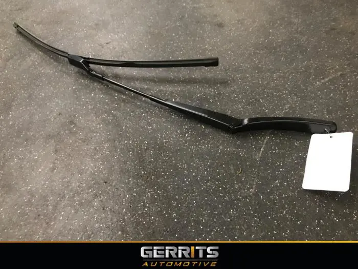 Front wiper arm Ford Focus