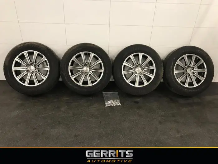 Set of wheels + tyres Lexus NX