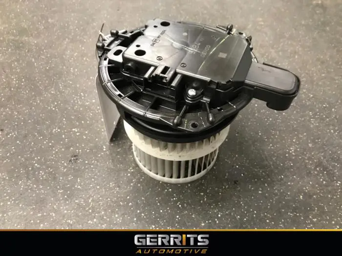 Heating and ventilation fan motor Toyota C-HR
