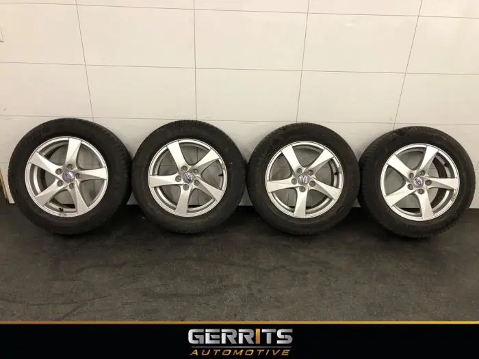 Set of wheels + tyres Volvo V40