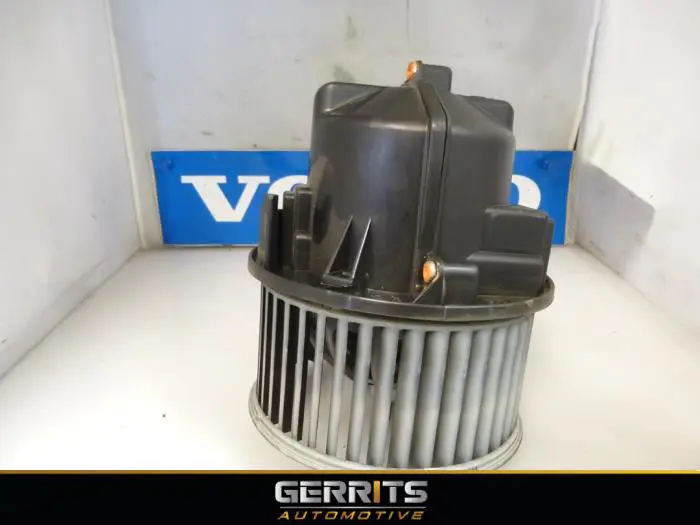 Heating and ventilation fan motor Volvo V70