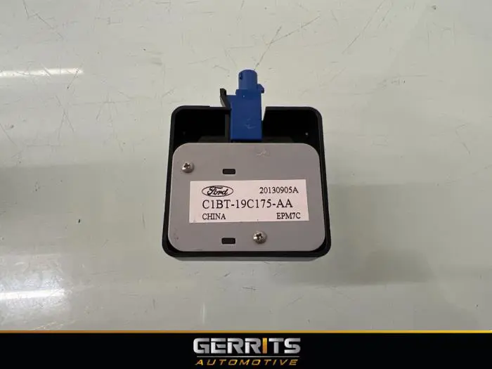 GPS antenna Ford Fiesta