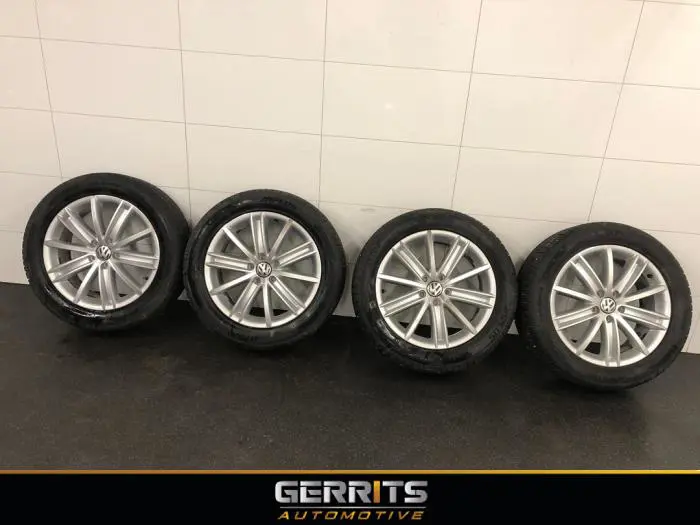 Set of wheels + winter tyres Volkswagen Tiguan
