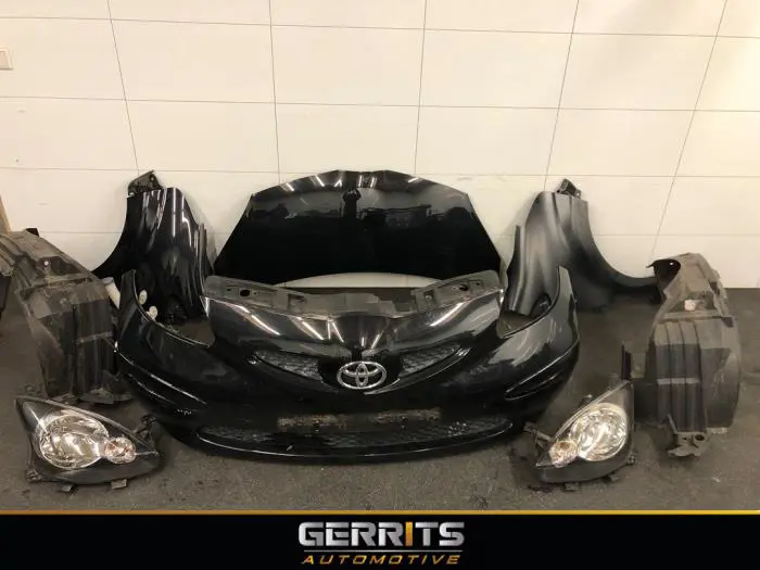 Front end, complete Toyota Aygo