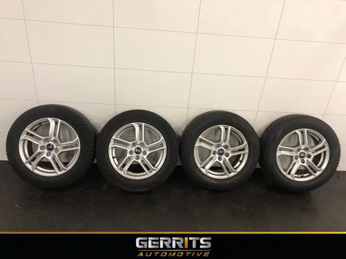 Set of wheels + winter tyres Ford Focus