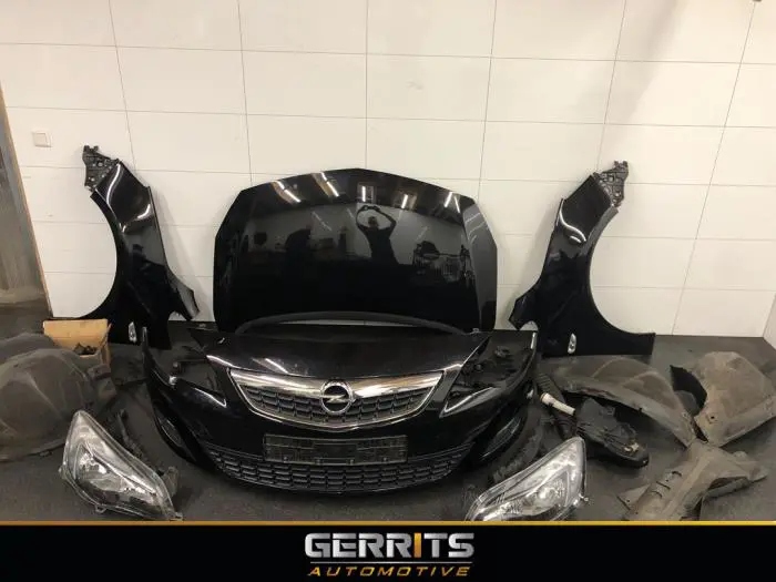Front end, complete Opel Astra