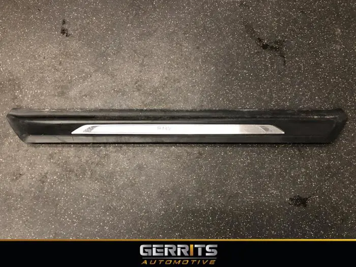 Sill, right BMW 4-Serie