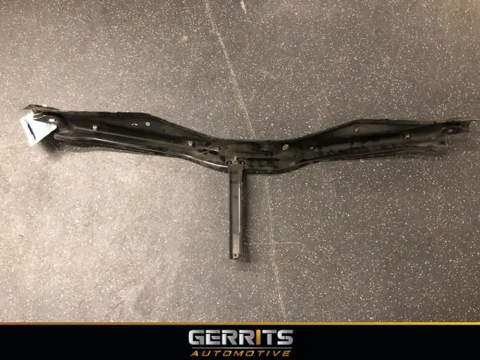 Front part support Opel Zafira C