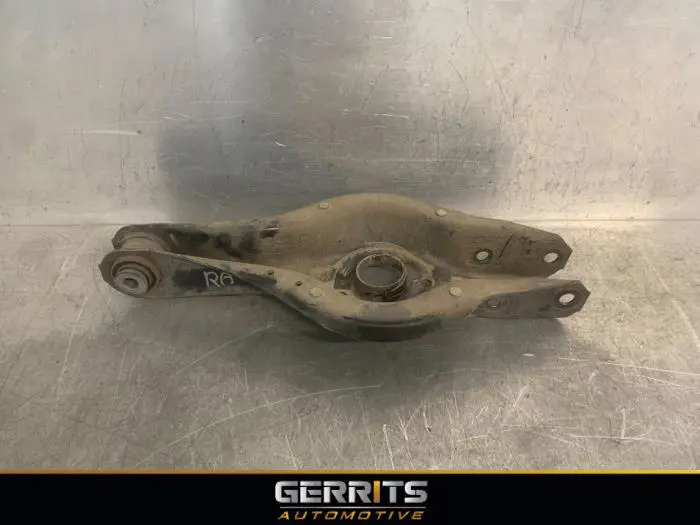 Rear spring retainer, right BMW 1-Serie