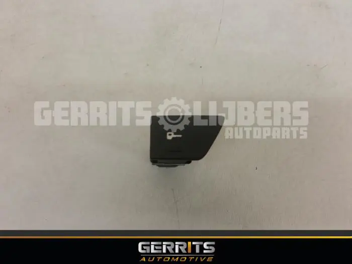 Central locking switch Peugeot 307