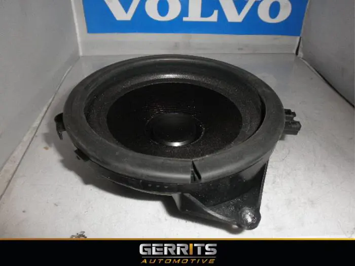 Speaker Volvo S80