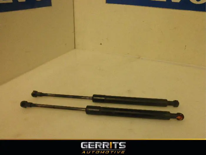 Set of gas struts for boot Volvo S80