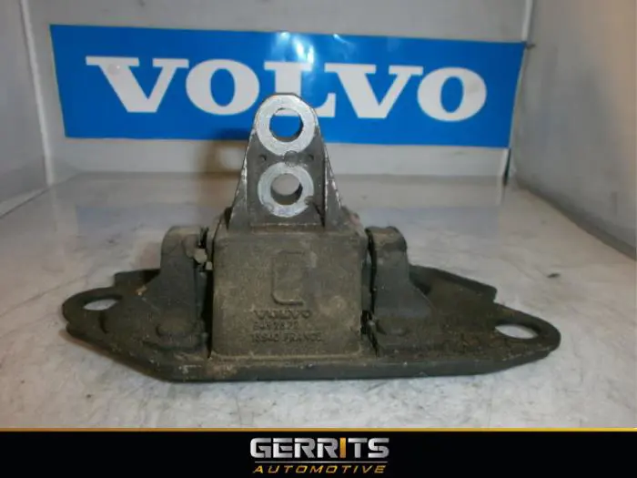 Engine mount Volvo S80