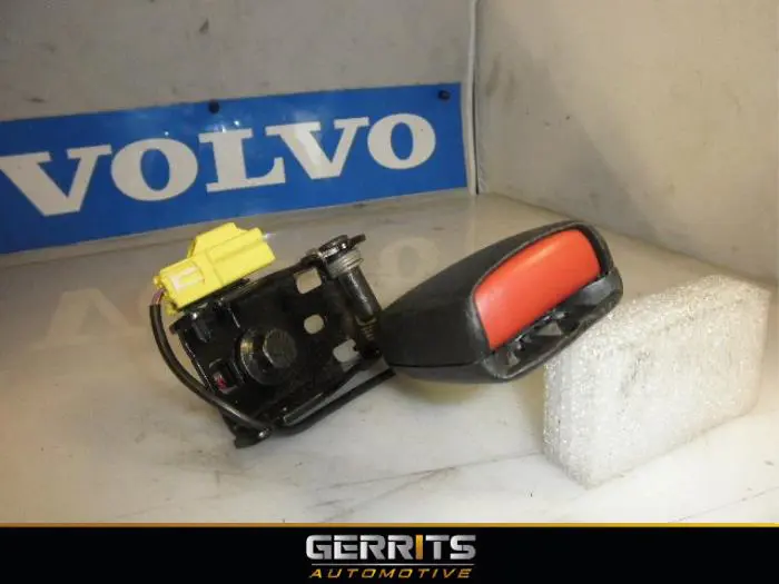 Insertion ceinture de sécurité arrière droite Volvo V70